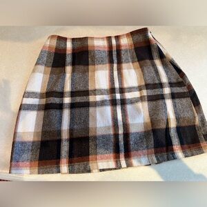 Super cute plaid mini skirt